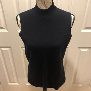 Uniqlo mock turtleneck sleeveless top NWOT